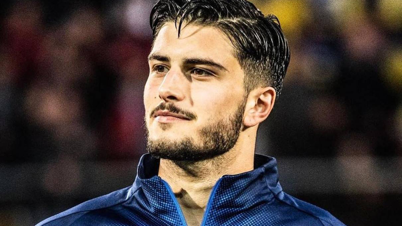 Kevin Bonacci Uomini e Donne: spuntano conversazioni piccanti tra Kevin Bonifazi e ...